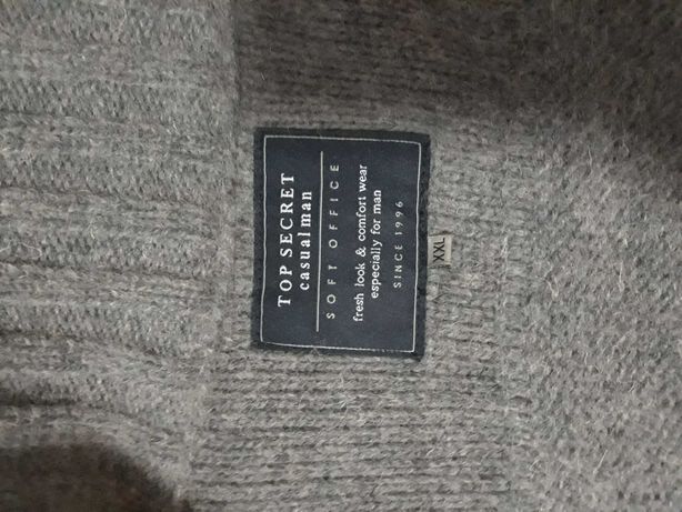 Sweter z domieszką welny