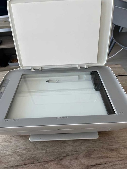 Струменевий принтер HP DeskJet 2720e