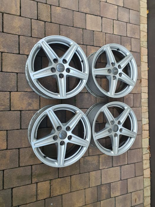Sprzedam felgi 16 cali A4  B8