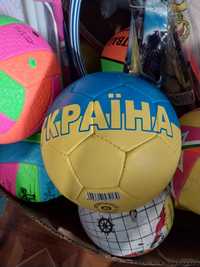Мяч футбольний Україна