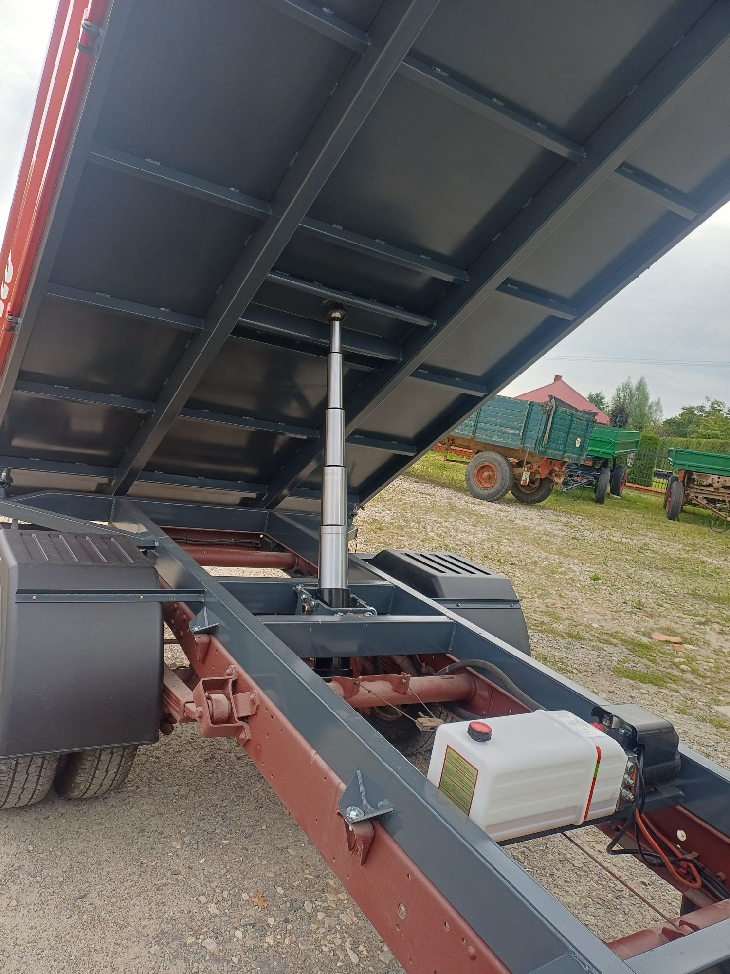 Iveco daily 35c11 Nowa wywrotka na 3 strony 2.8 na linke resor 35c15