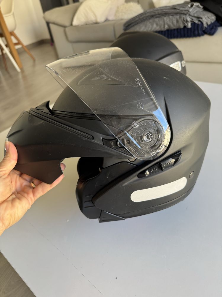 2 Capacetes de moto  novos – 120€ os dois