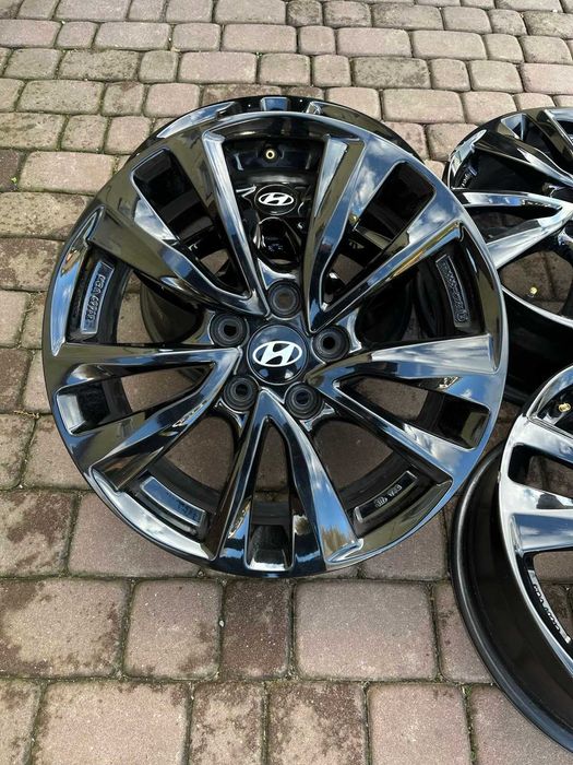 Alufelgi Hyundai 5x114,3 17 cali Tucson Kona I30 I40 CZARNE