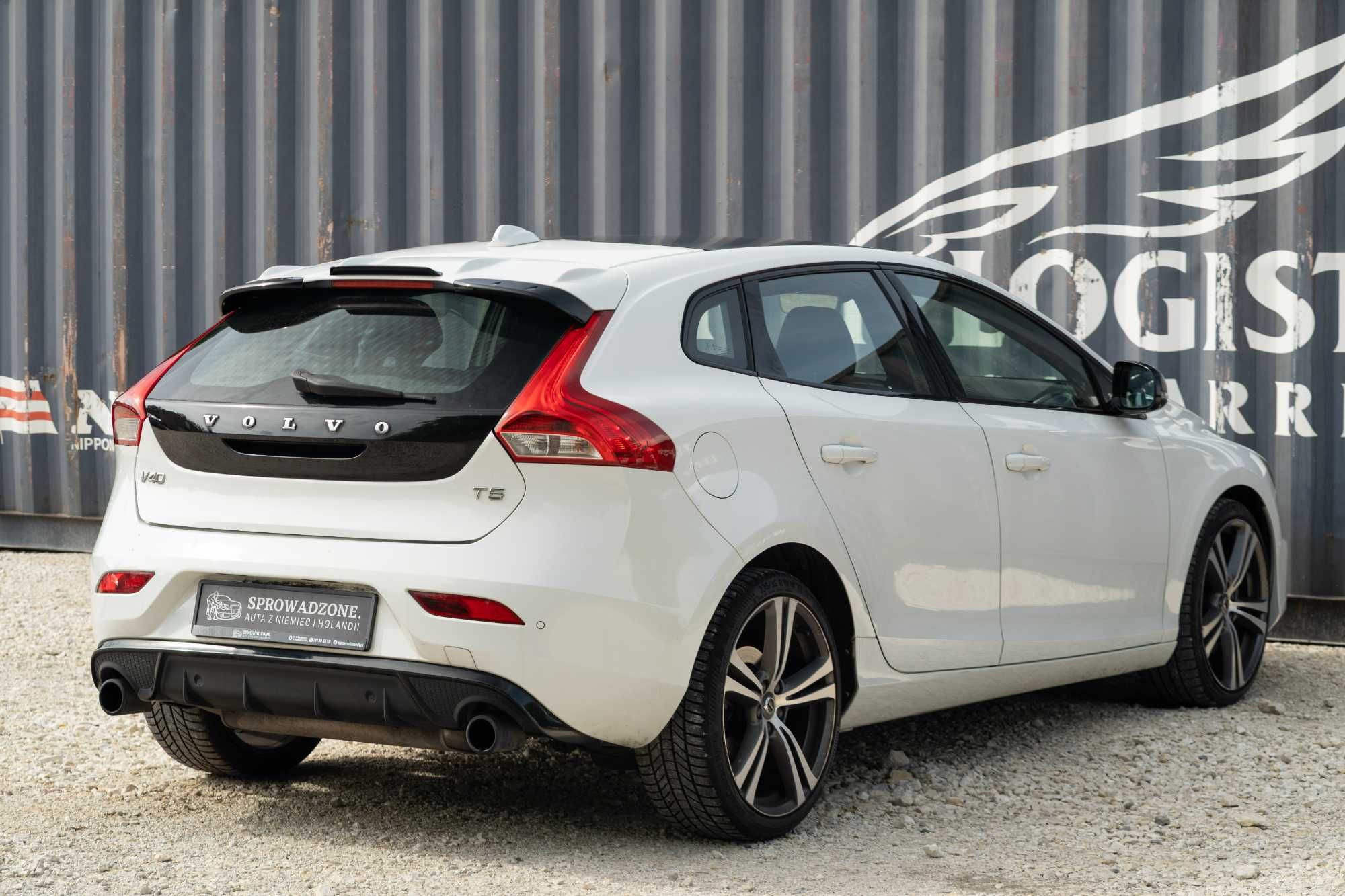 VOLVO V40 2.0 T5 253KM Carbon Edition * automat * felgi 19 " zadbane