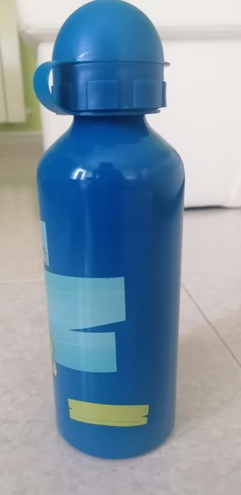 Garrafa reutilizável ideal para crianças