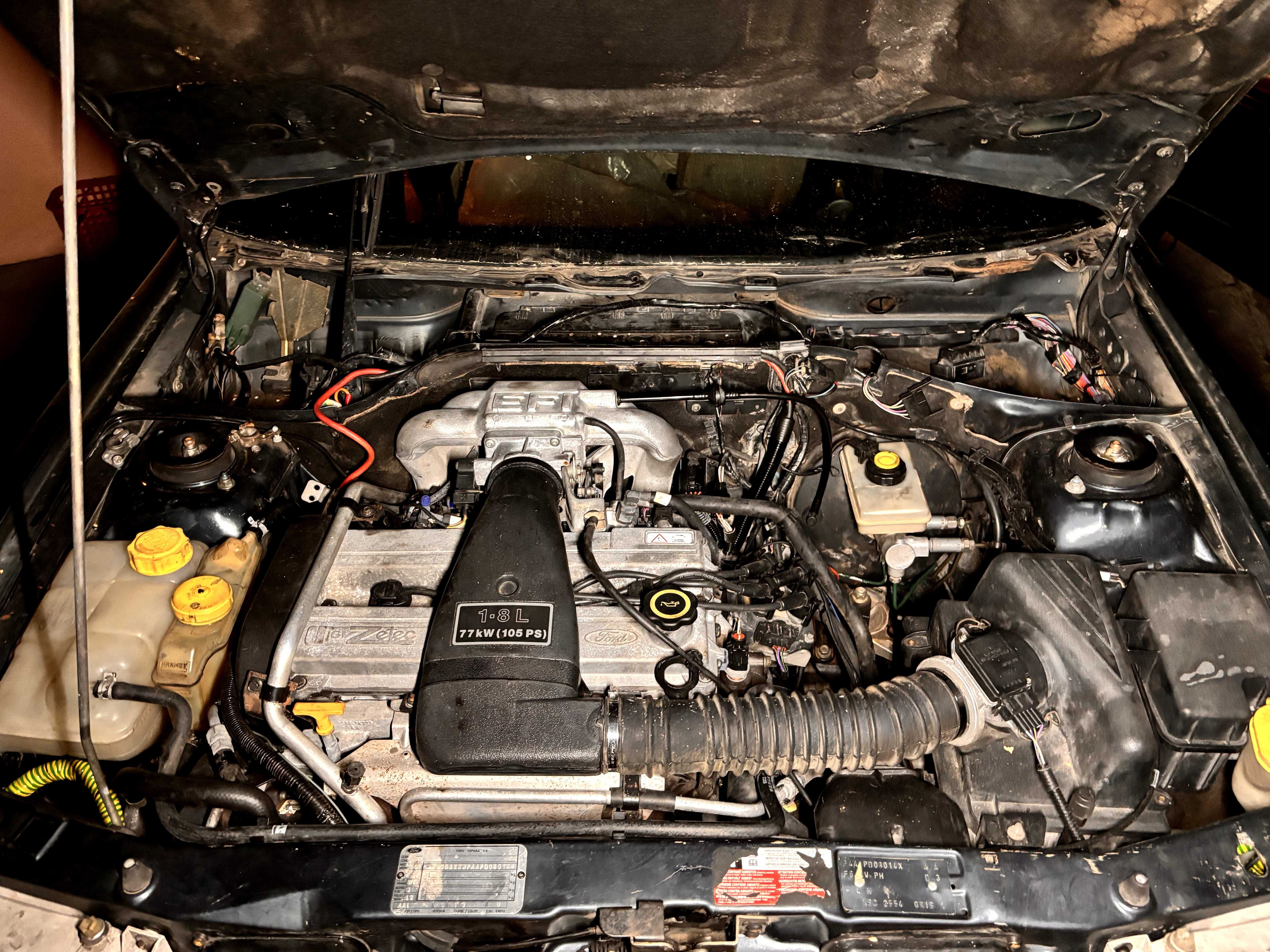 Material Ford Escort Mk5 e MK6 XR3i