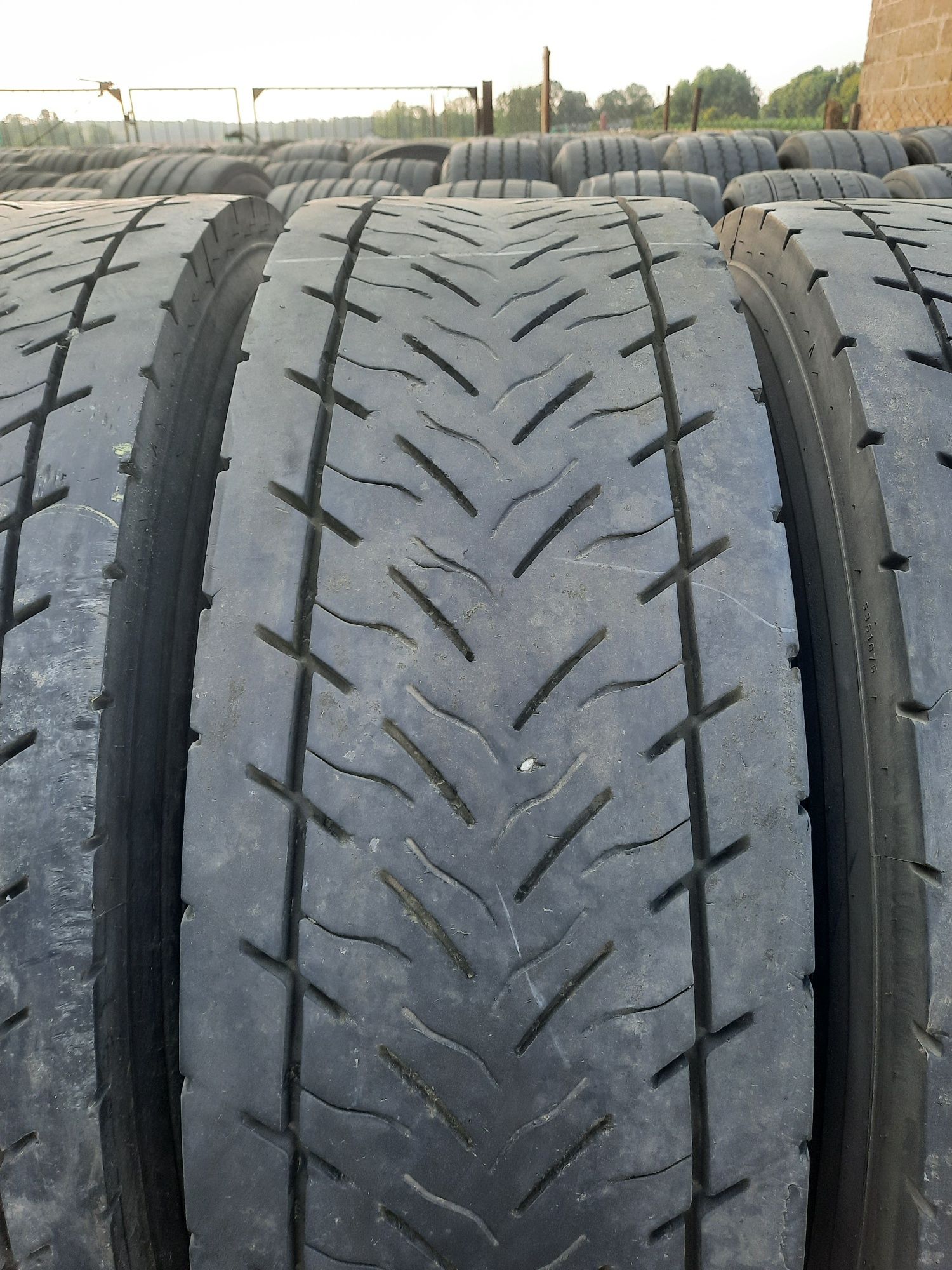 4 opony Goodyear 315/80 R22,5 Kamax D napęd