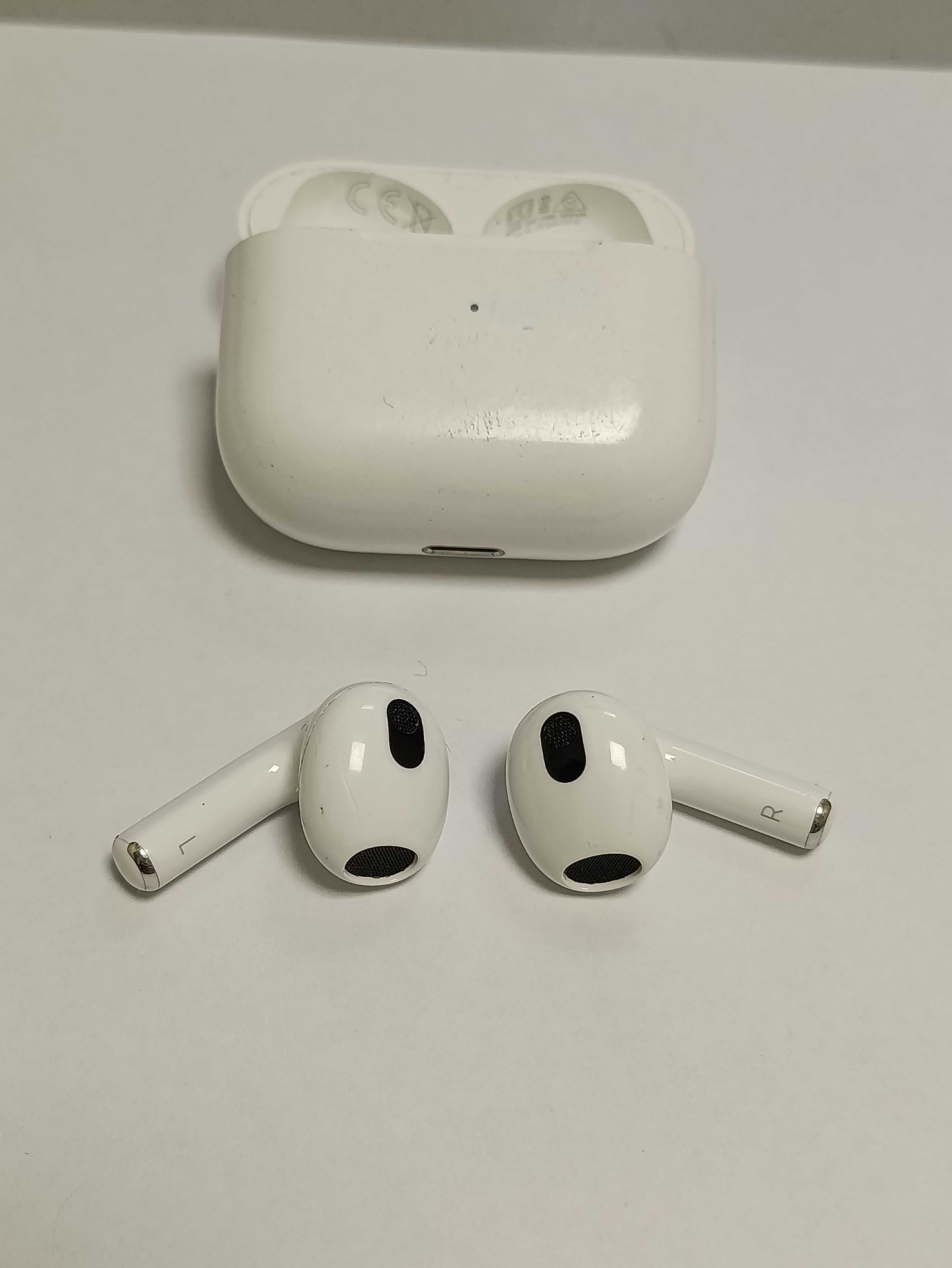 Bluetooth гарнитура, наушники Apple AirPods 3 A2566 ( A2565, A2564 )