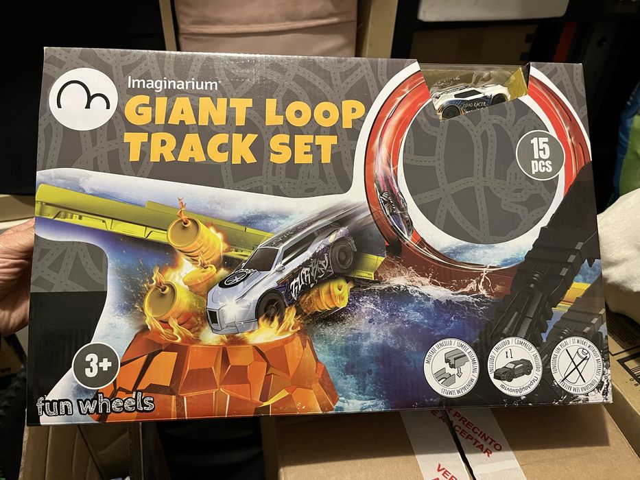 Novo - Pista de carros com looping Imaginarium Nova