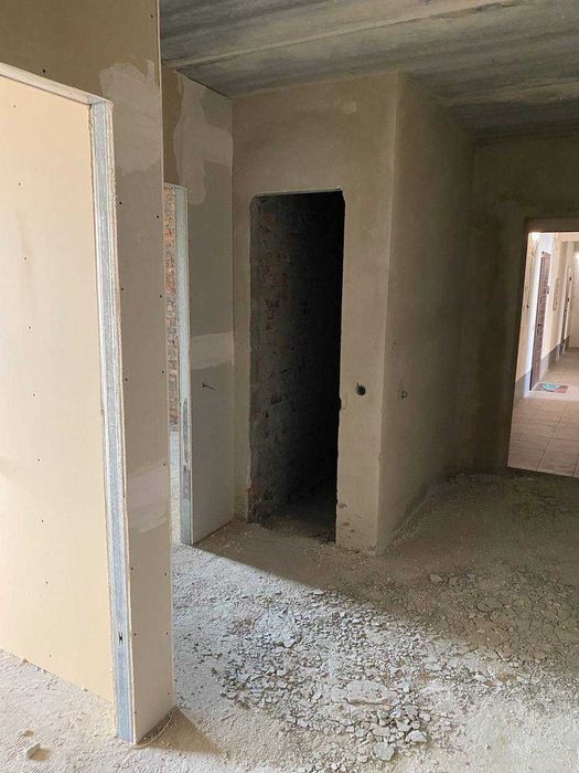 Продам 3-х кімнатну квартиру, ЛЕВАДА, Головка, 15