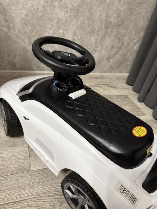 Машина Толокар tesla