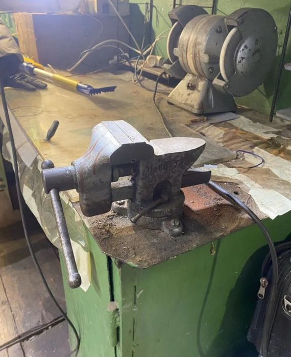 Тиски слесарные лещата слісарні