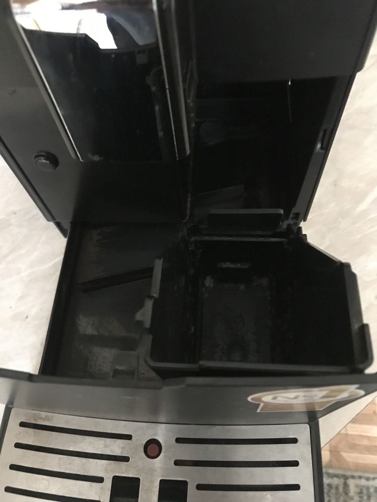 Продам кофемашину FHILIPS 8827