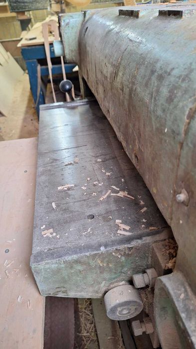 Продам рейсмус по дереву ширина 640мм на 4 ножа