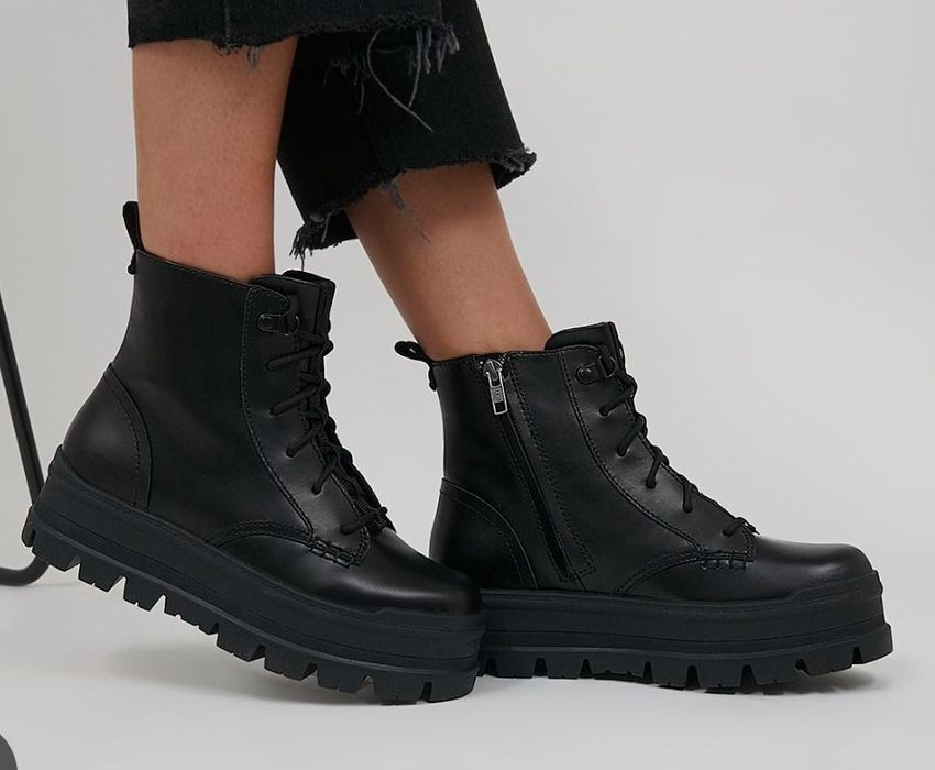 UGG Sidnee botki trapery platforma 37 38 cyberpunk gothic NOWE 800 PLN