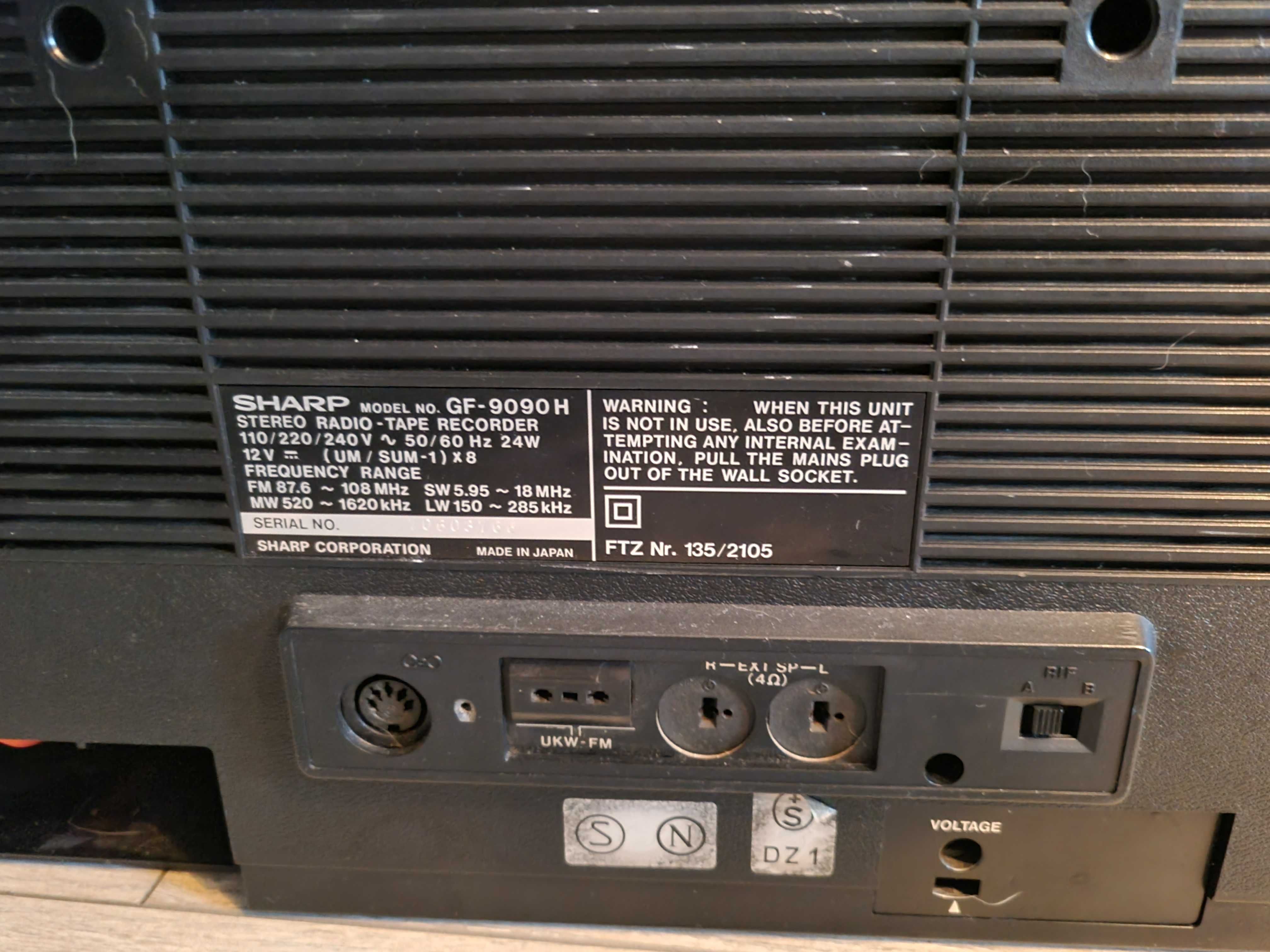 radiomagnetofon SHARP GF-9090