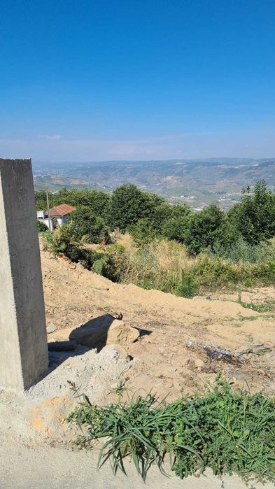Terreno zona do Douro com viabilidade de construção