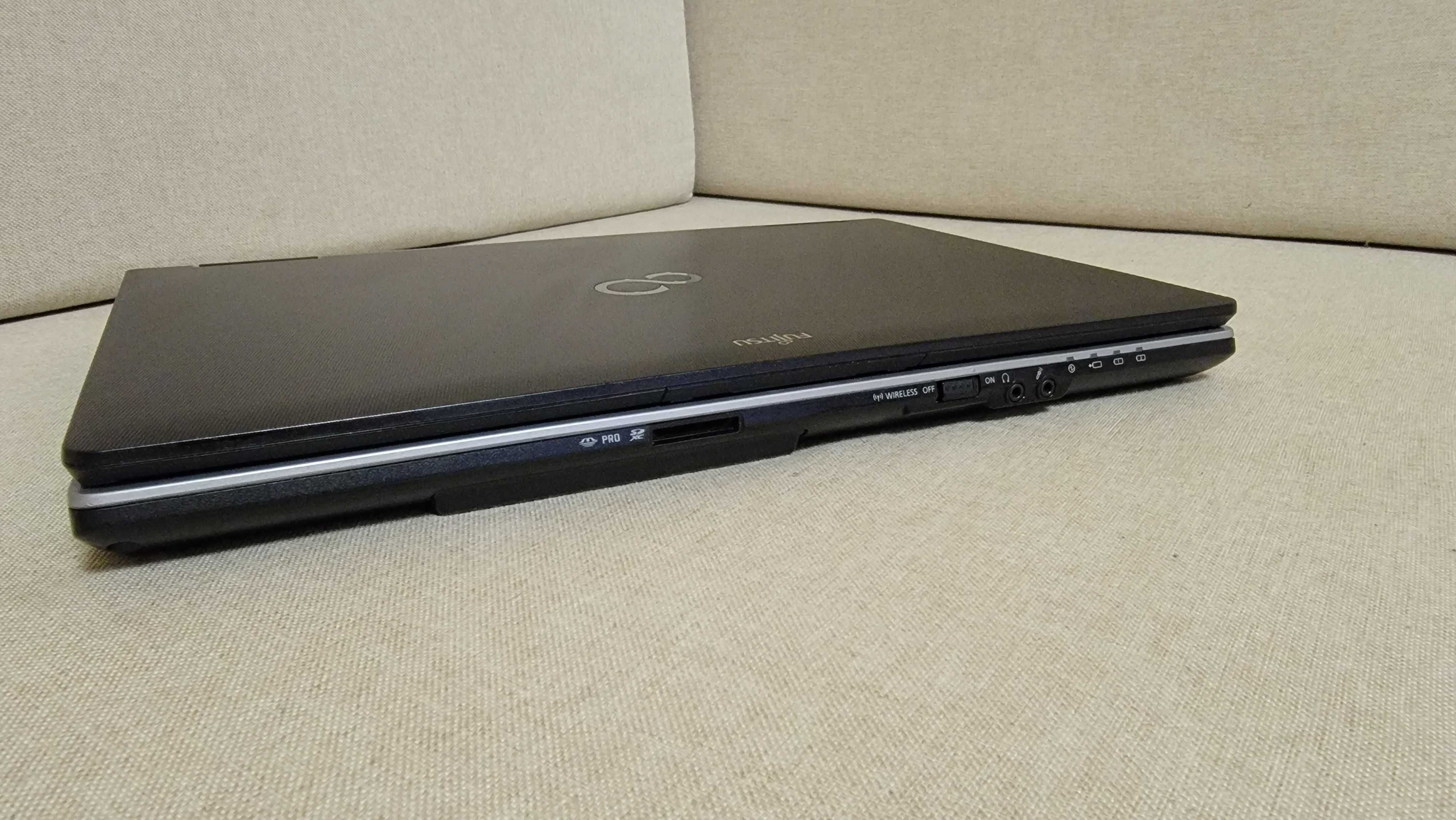 Ноутбук Fujitsu Lifebook E752   15.6"