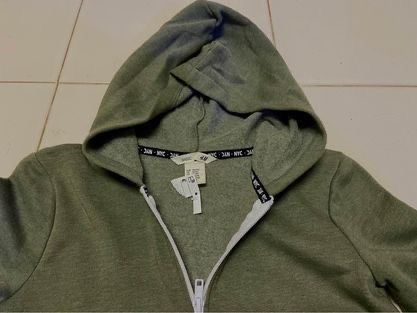 Casaco da marca H&M com capuz, Tamanho 146/152, verde caqui