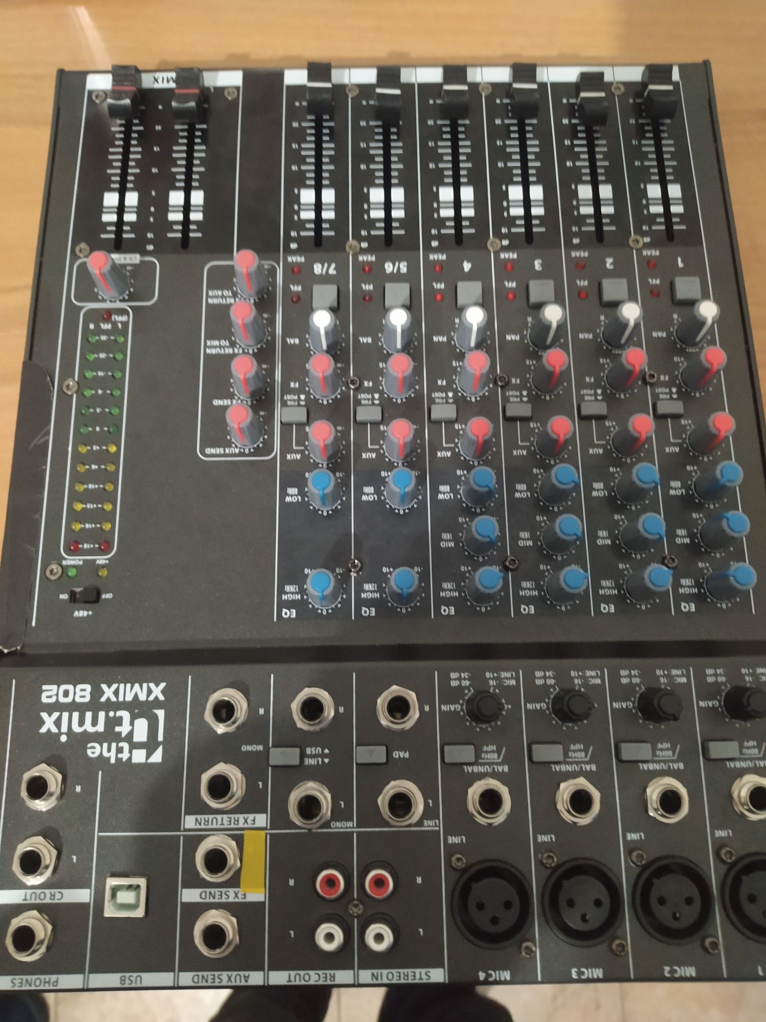 Mesa de Mistura The Mix Xmix 802