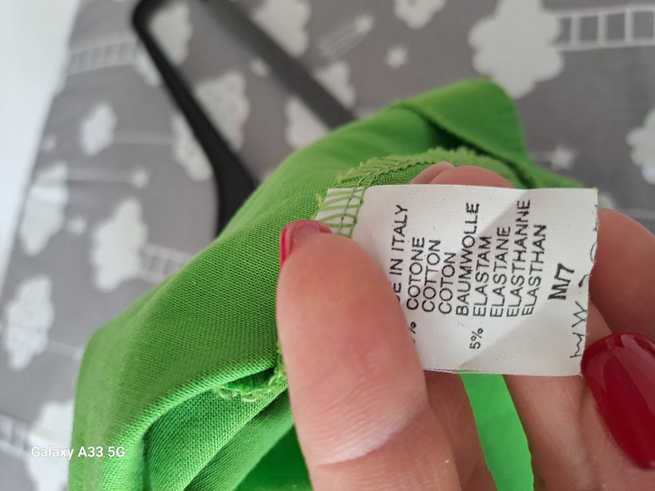 Bolerko zielone z guzikami