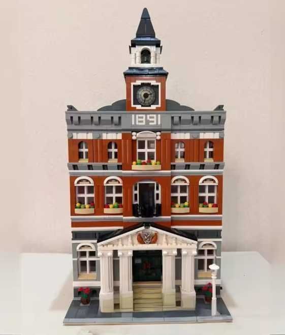Колекційний Конструктор «Стара Ратуша» сумісний з Lego 2766 деталі