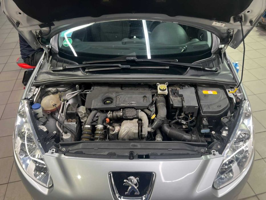 Peugeot 308SW 2012 1.6 e-HDI