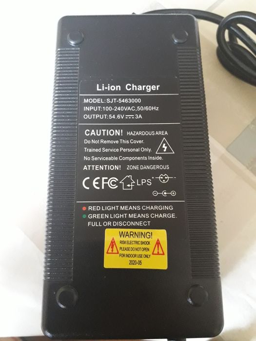Ładowarka do roweru elektrycznego 48V 3A Jack li-ion.