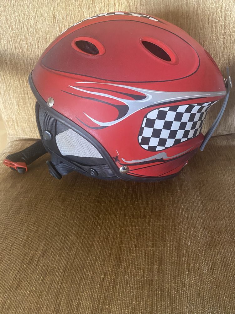 Kask narciarski dla chłopca rozm 51-56