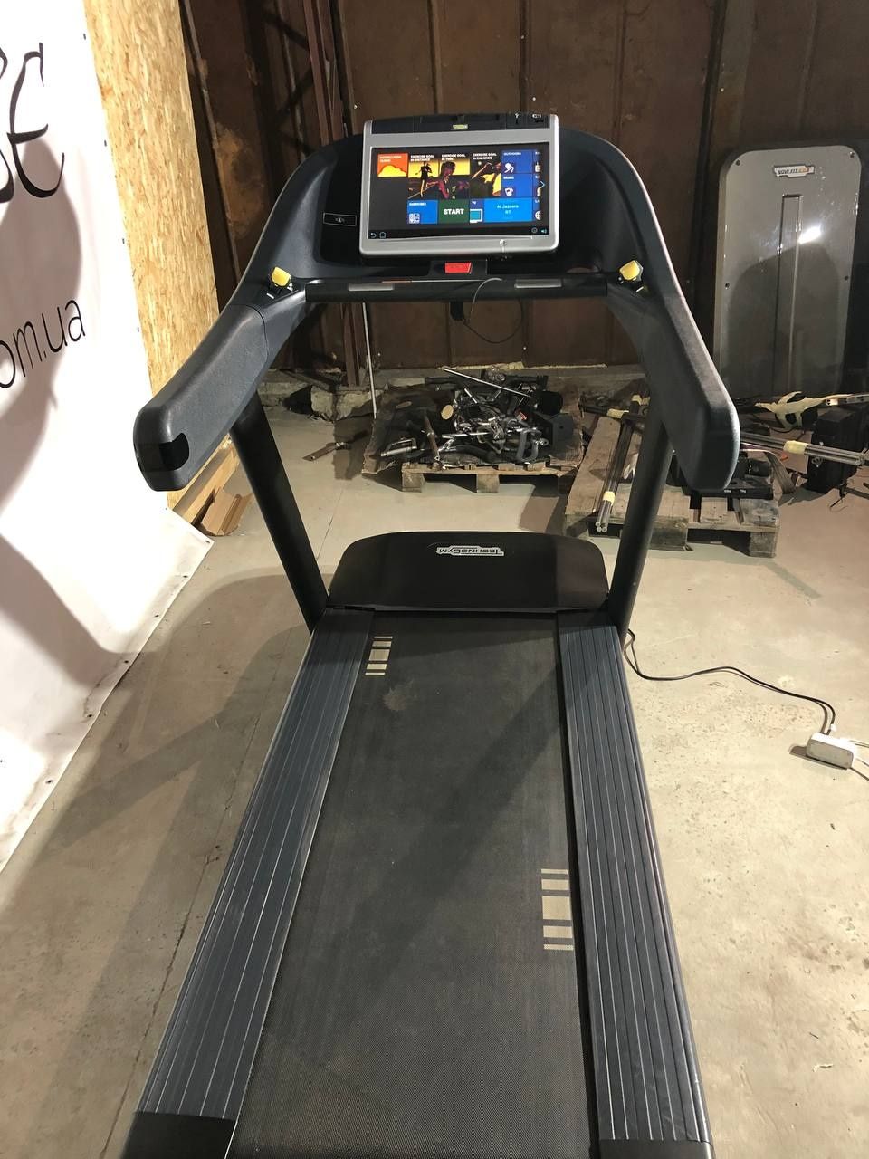 Беговая дорожка Technogym RUN NOW 700 Unity