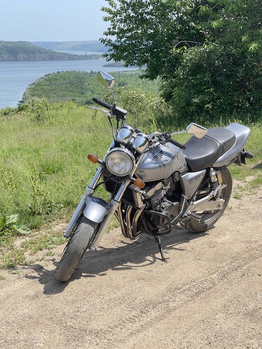 Мотоцикл Honda CB 400 SF