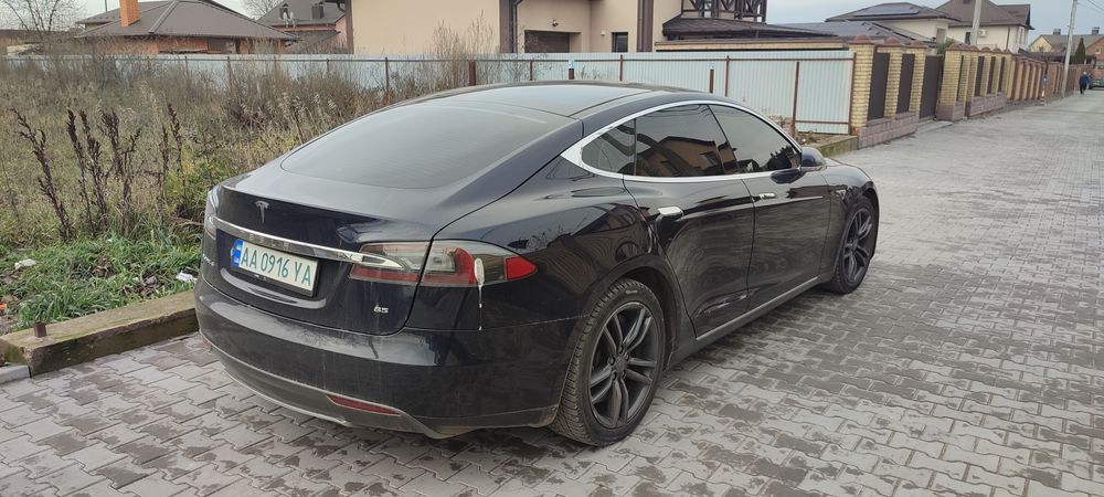 Продам Tеслу S 2014рік,ОБМІН