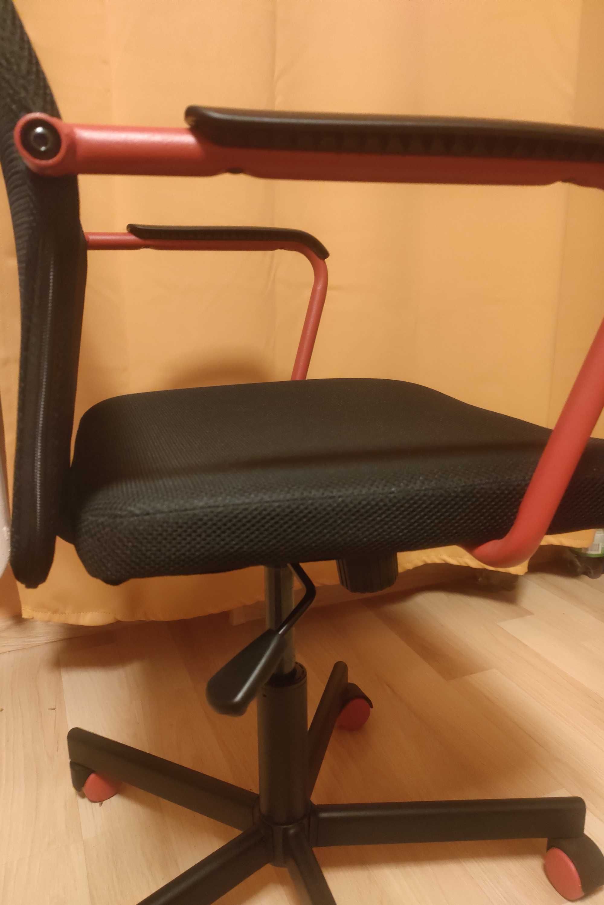 Krzesło biurowe/gamingowe Ikea HUVUDSPELARE