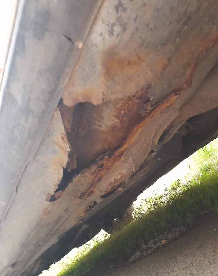 Продам ауді 100 с3 під востановлення!