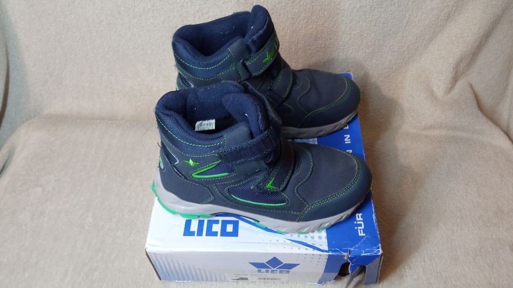 Продам дитячі зимові ботінки Lico