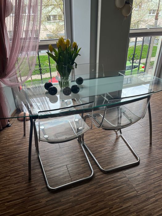 Szklany stół z 6 krzesłami Tobias
