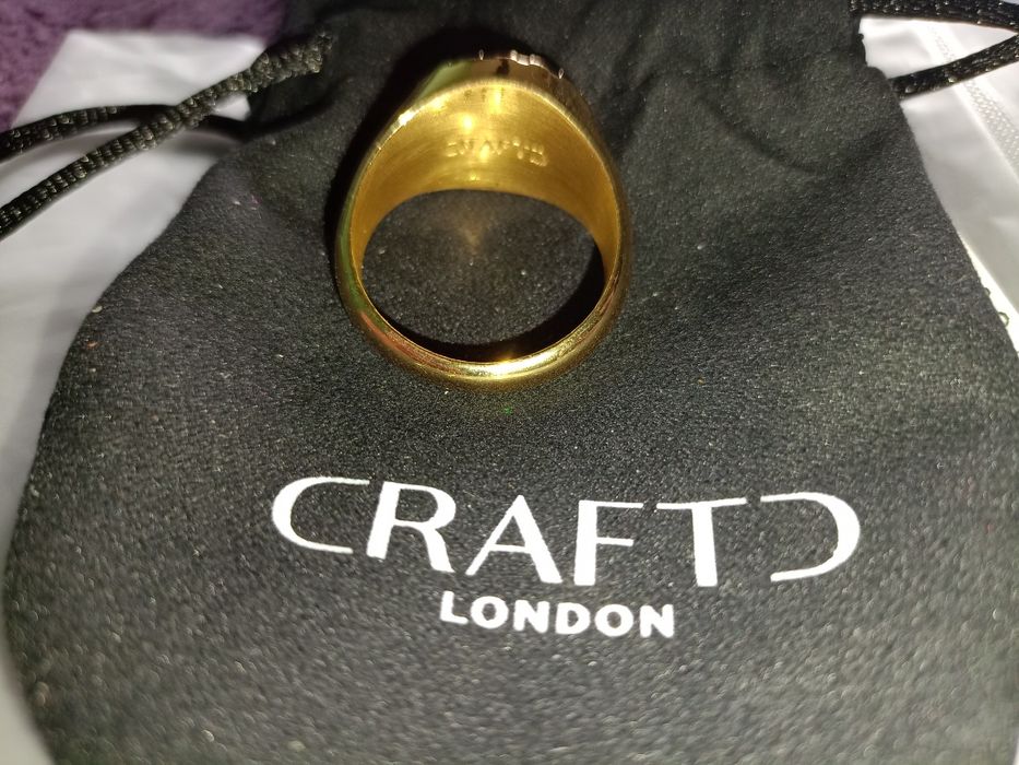 Перстень-печатка «Ласточка» с эмалью (золото)