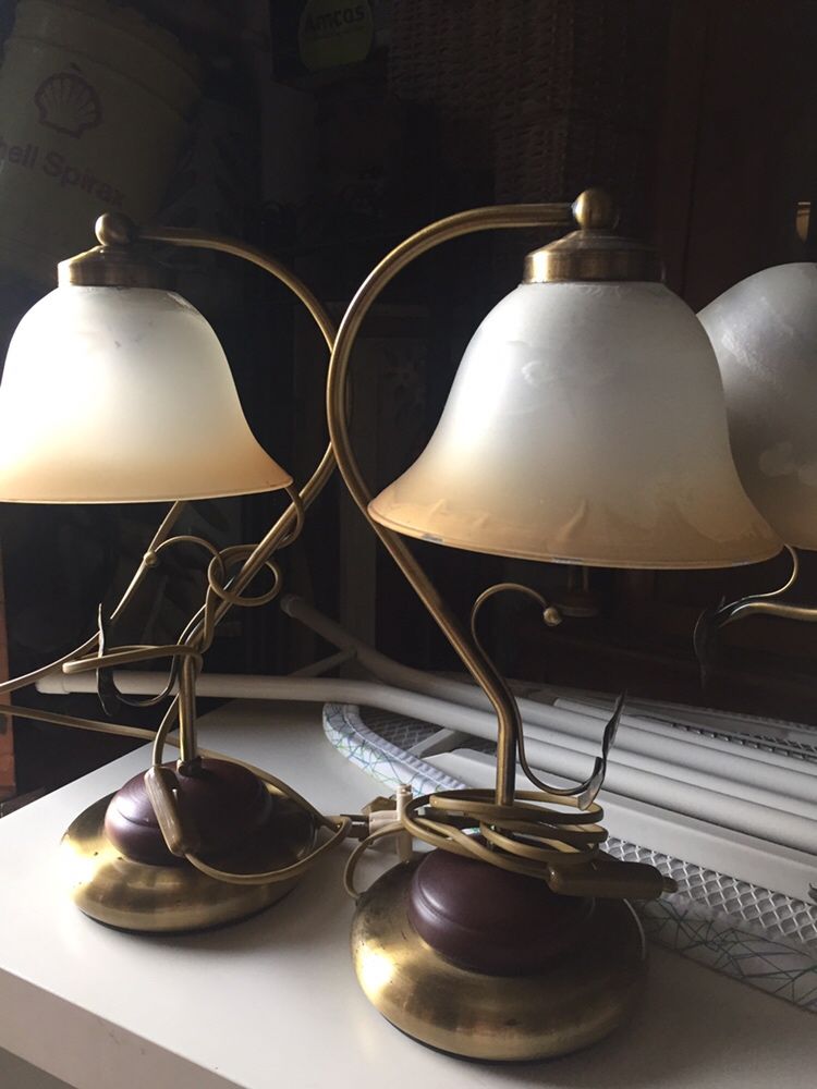 Candeeiro de tecto e dois mesinha cabeceira  vintage