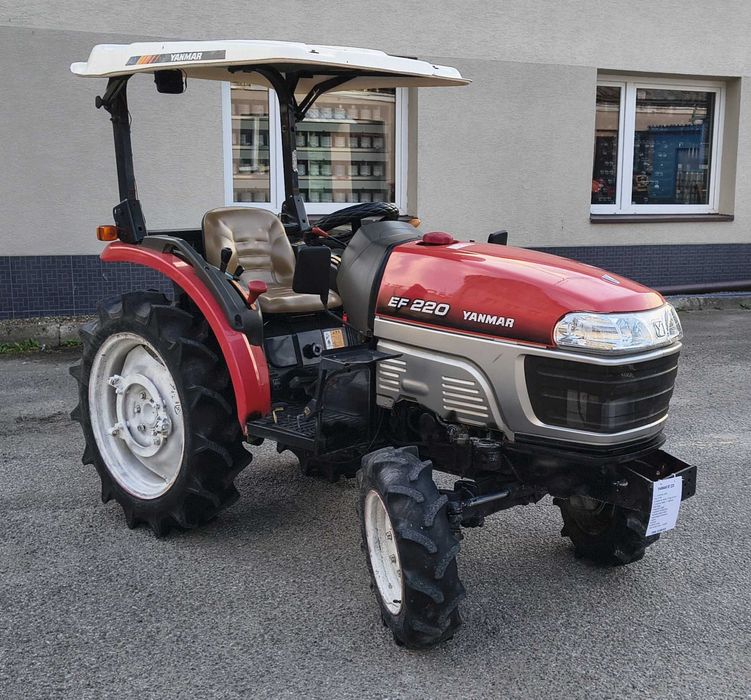 Traktorek Japoński YANMAR EF 220 22 KM