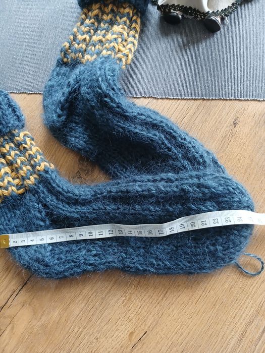 nowe moherowe skarpety zrobione na drutach