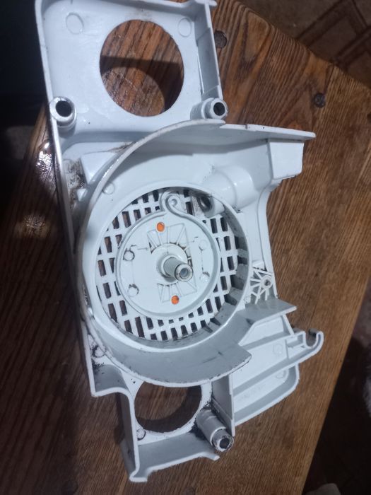 Продам стартер бензопили штіль мс 180, стартер і бензобак на гудлак 52