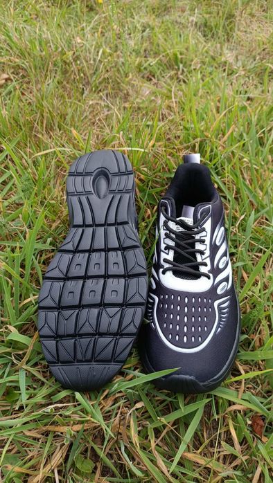 Чоловічі кросівки