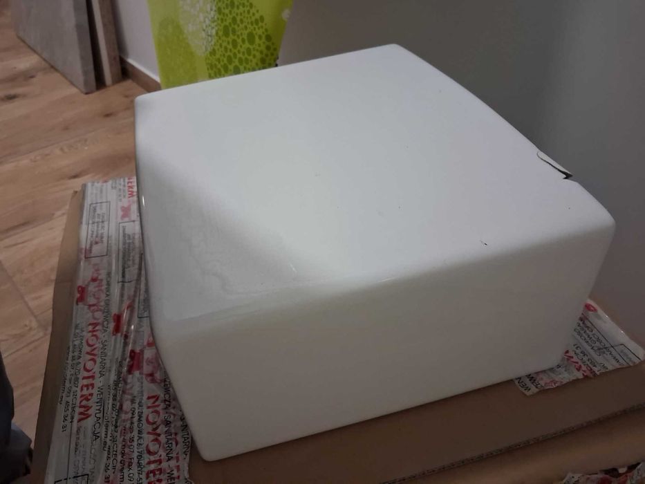 WC zbiornik poziom Kleopatra Kerra