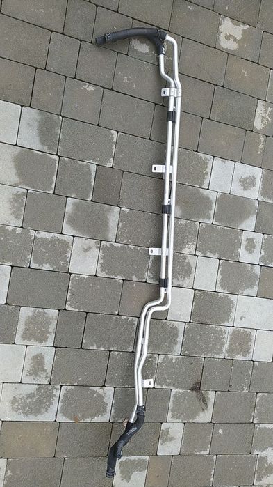 Audi q7,cayenne 9y0 патрубок охолодження  4m0122480b