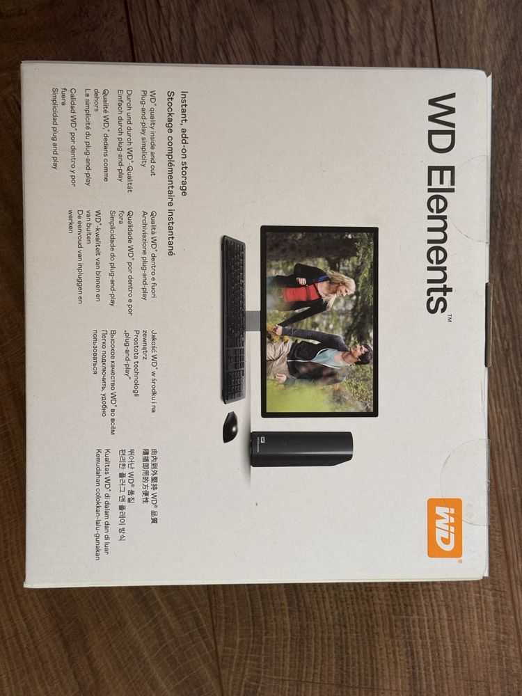 Жорсткий диск WD Elements Desktop 14 TB