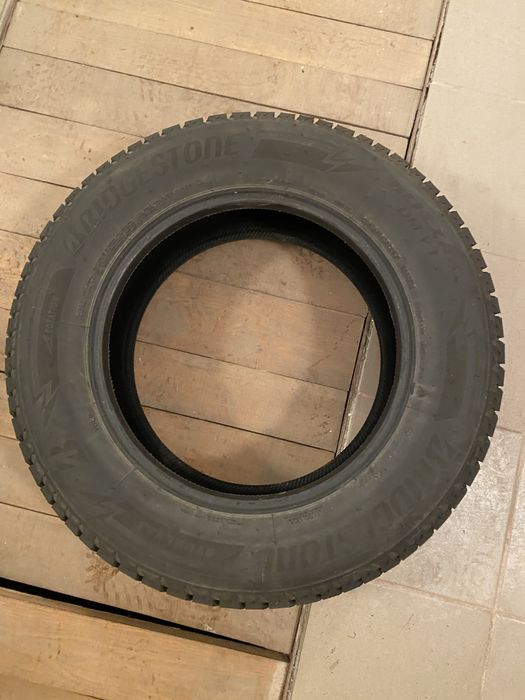 Зимові шини Bridgestone Blizzak 235 65 R17