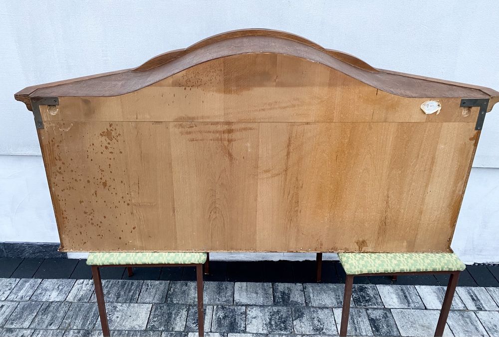 Witryna wisząca dębowa szafka