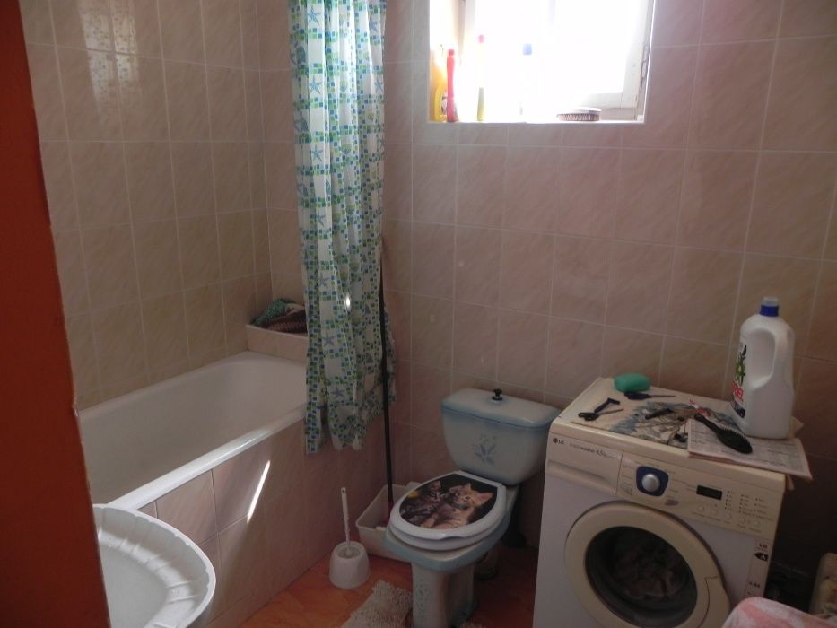 Продам половину нового будинку