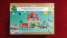 Elefun Domek plażowy drewniany z autem i akcesoriami