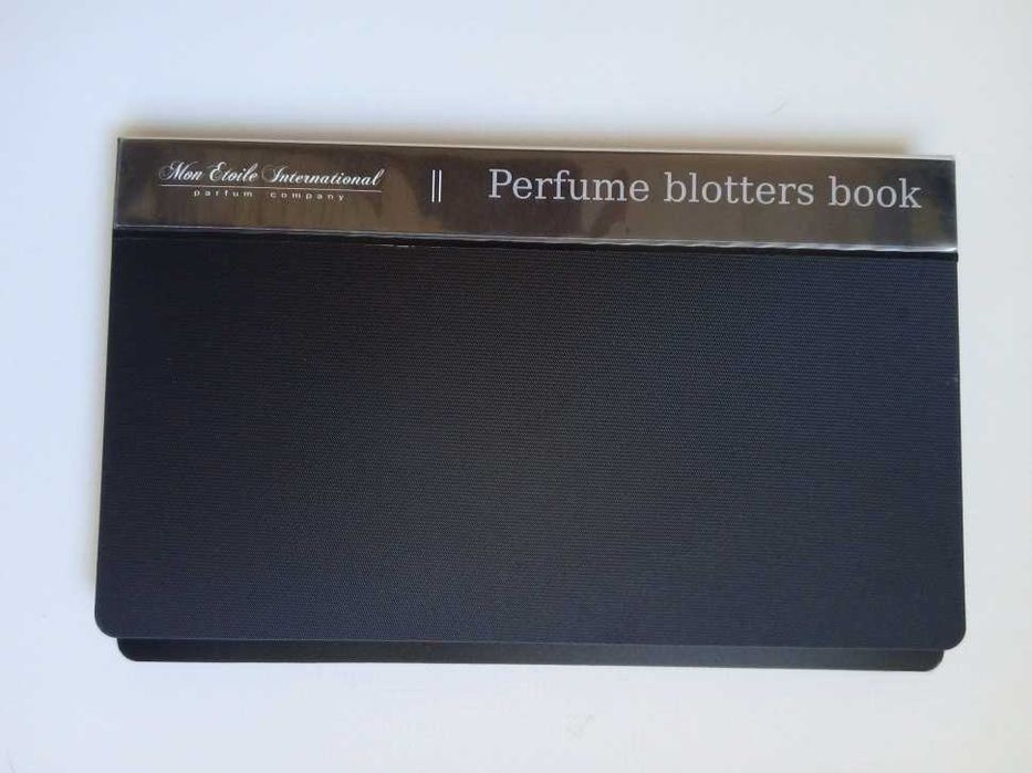 Кредитниця. Візитниця.